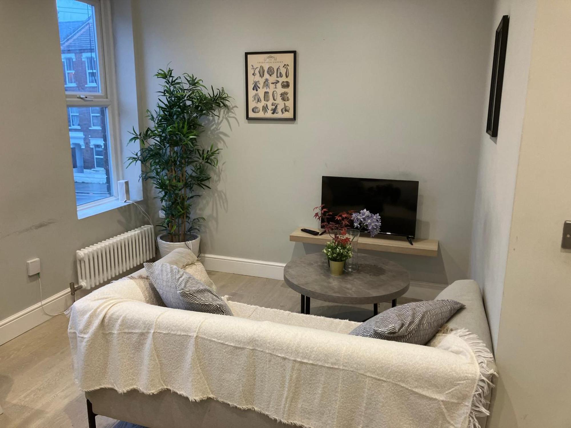 Brilliant 2 Bed Apartment - Spacious, Central & Well-Connected London Kültér fotó