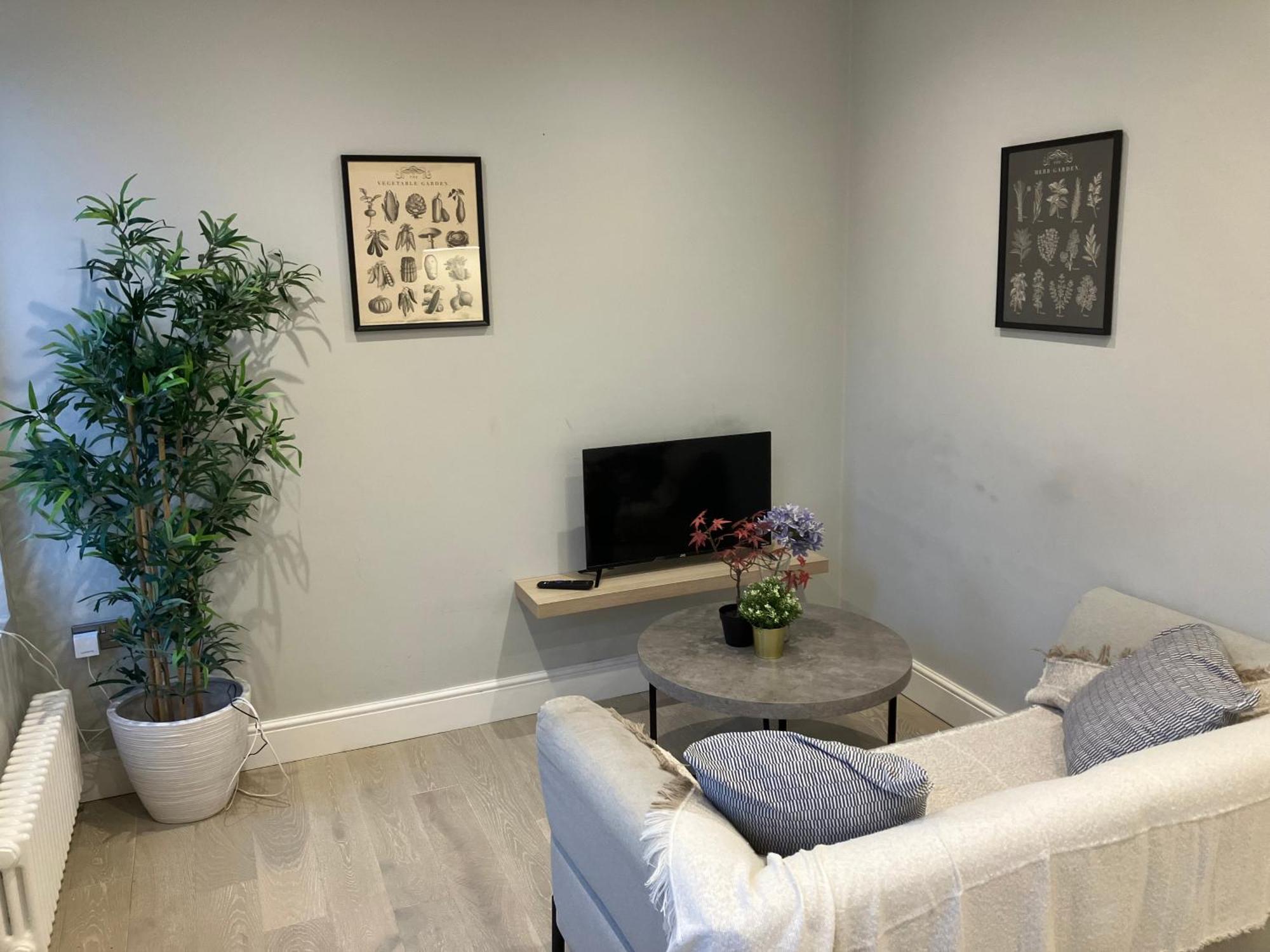 Brilliant 2 Bed Apartment - Spacious, Central & Well-Connected London Kültér fotó