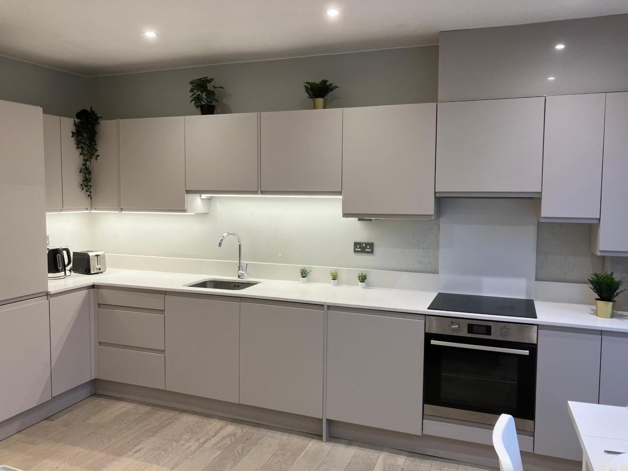 Brilliant 2 Bed Apartment - Spacious, Central & Well-Connected London Kültér fotó